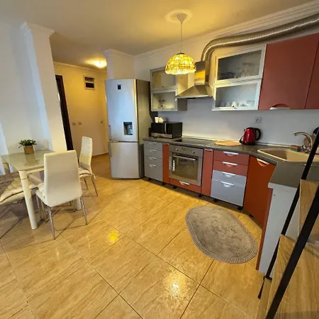 Kombani 3 Sveti Vlas