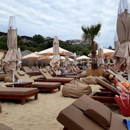 Kombani 3 Sveti Vlas