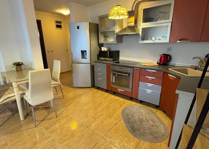 Kombani 3 Sveti Vlas