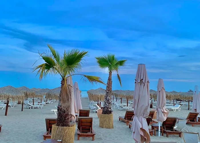 Διαμέρισμα Kombani 3 *